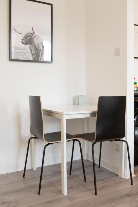 Apartamento Modern & Bright 1 Bed For 4 Close To City Centre! Edimburgo Exterior foto